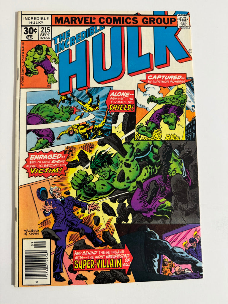 INCREDIBLE HULK #215 VF/NM