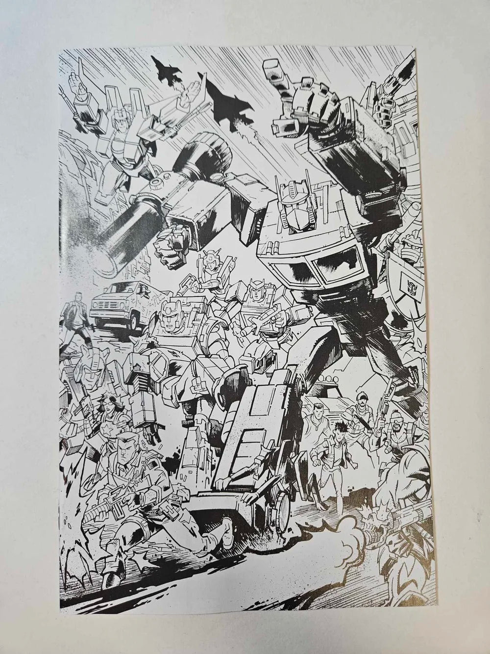 TRANSFORMERS #9 NM B/W Virgin Connecting Variant