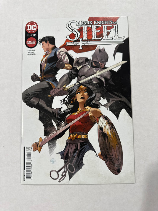 DARK KNIGHTS OF STEEL #11 NM Dan Mora Cover