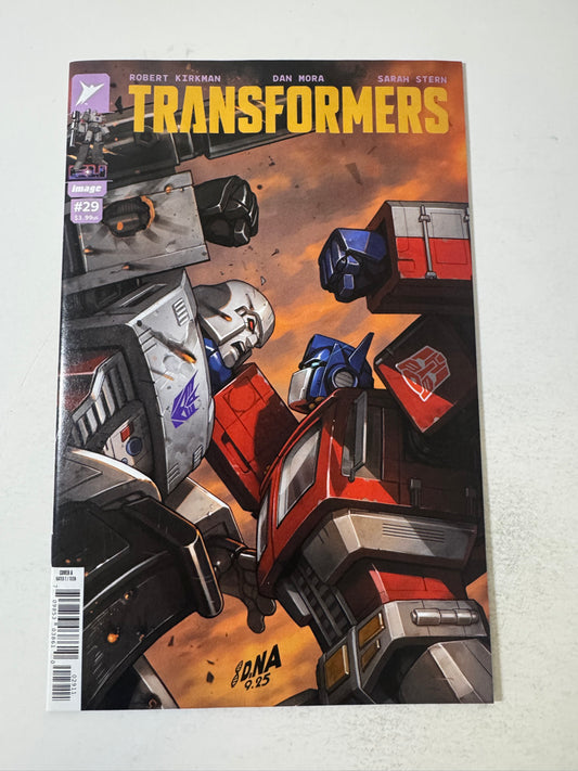 TRANSFORMERS #29 NM David Nakayama Cover
