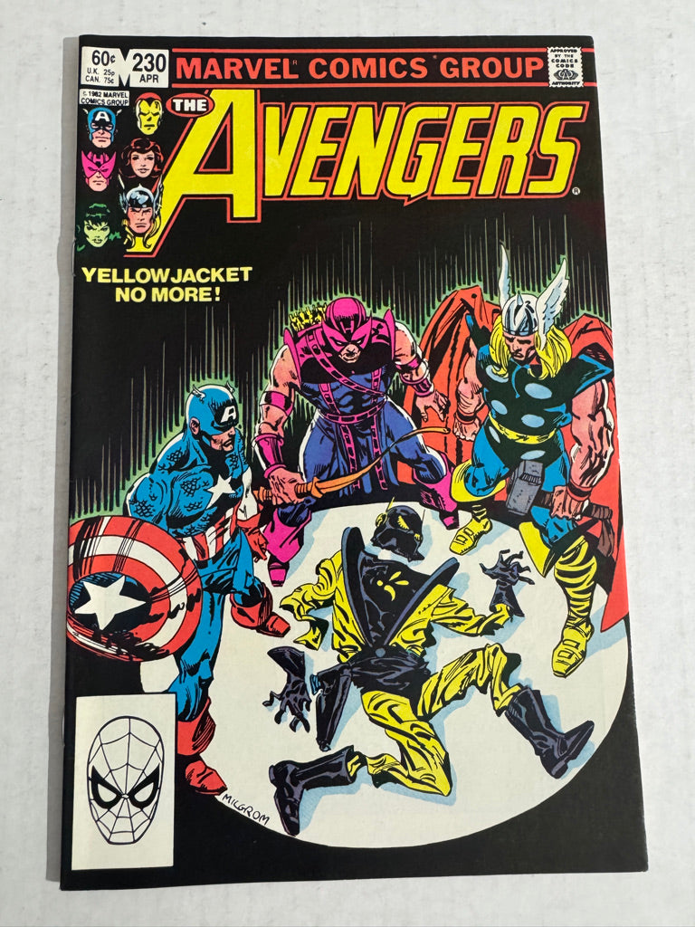 AVENGERS #230 NM