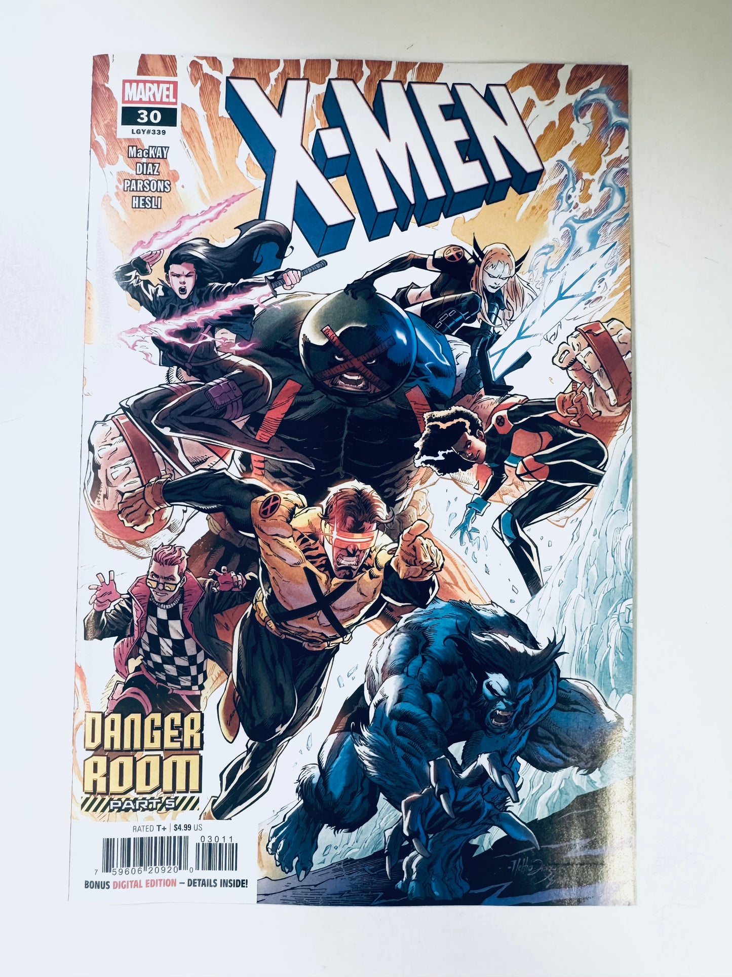 X-MEN #30 NM