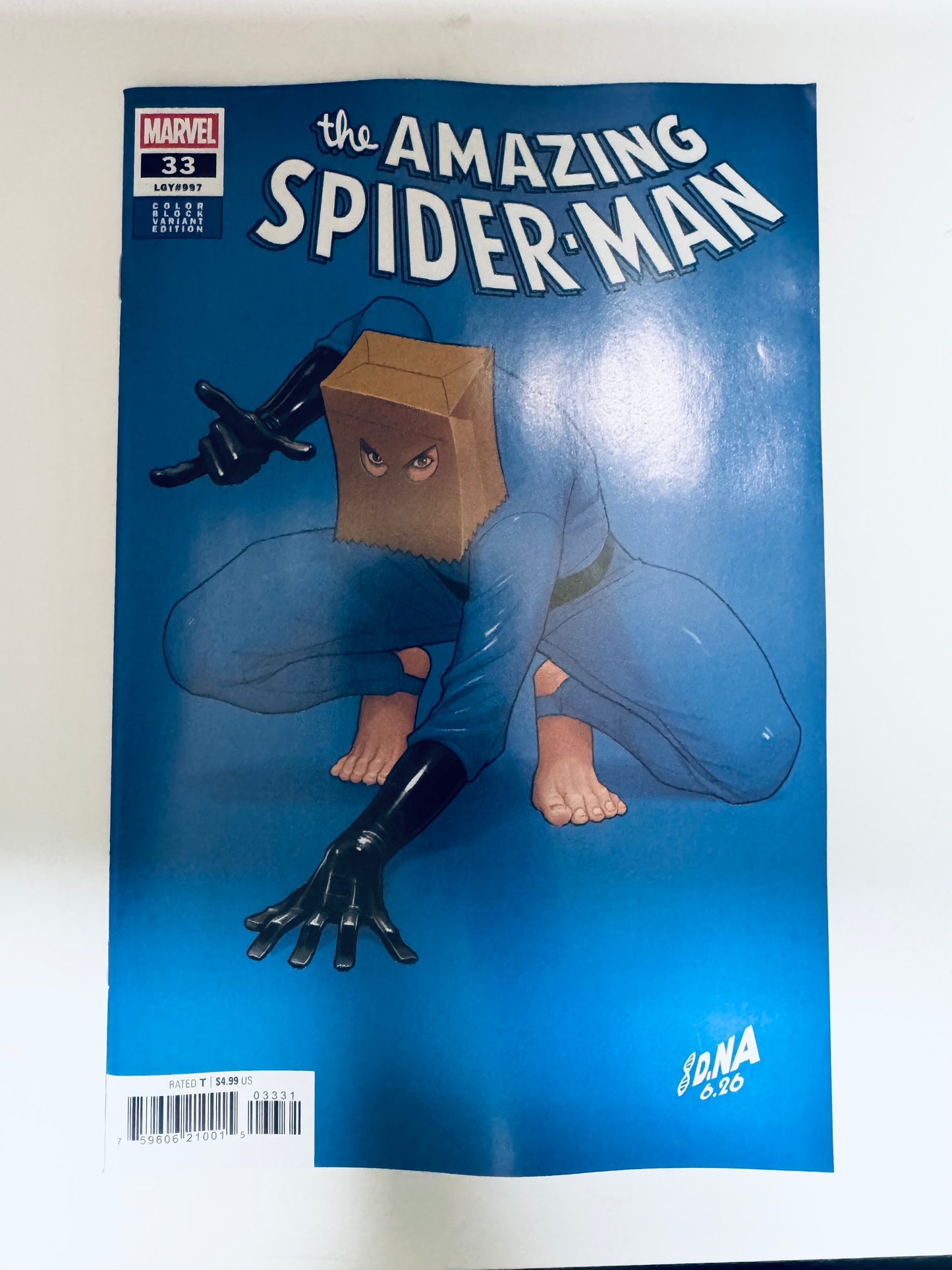 AMAZING SPIDER-MAN #33 NM David Nakayama Color Block Blue Variant