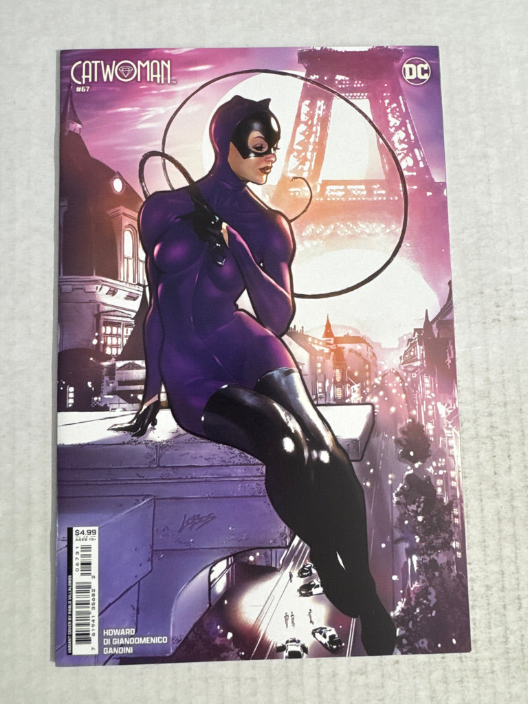 CATWOMAN #67 Vol 5 NM Villalobos Variant