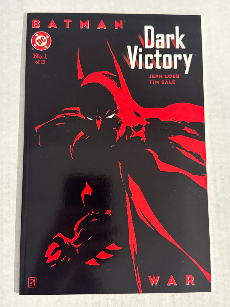 BATMAN DARK VICTORY #1 NM Tim Sale Cover
