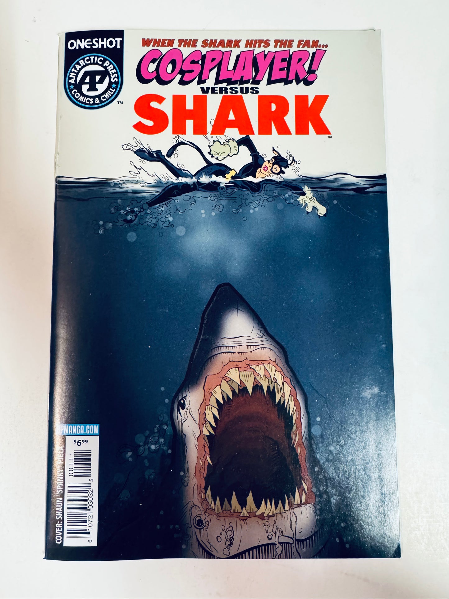 COSPLAYER! VERSUS SHARK #1 NM