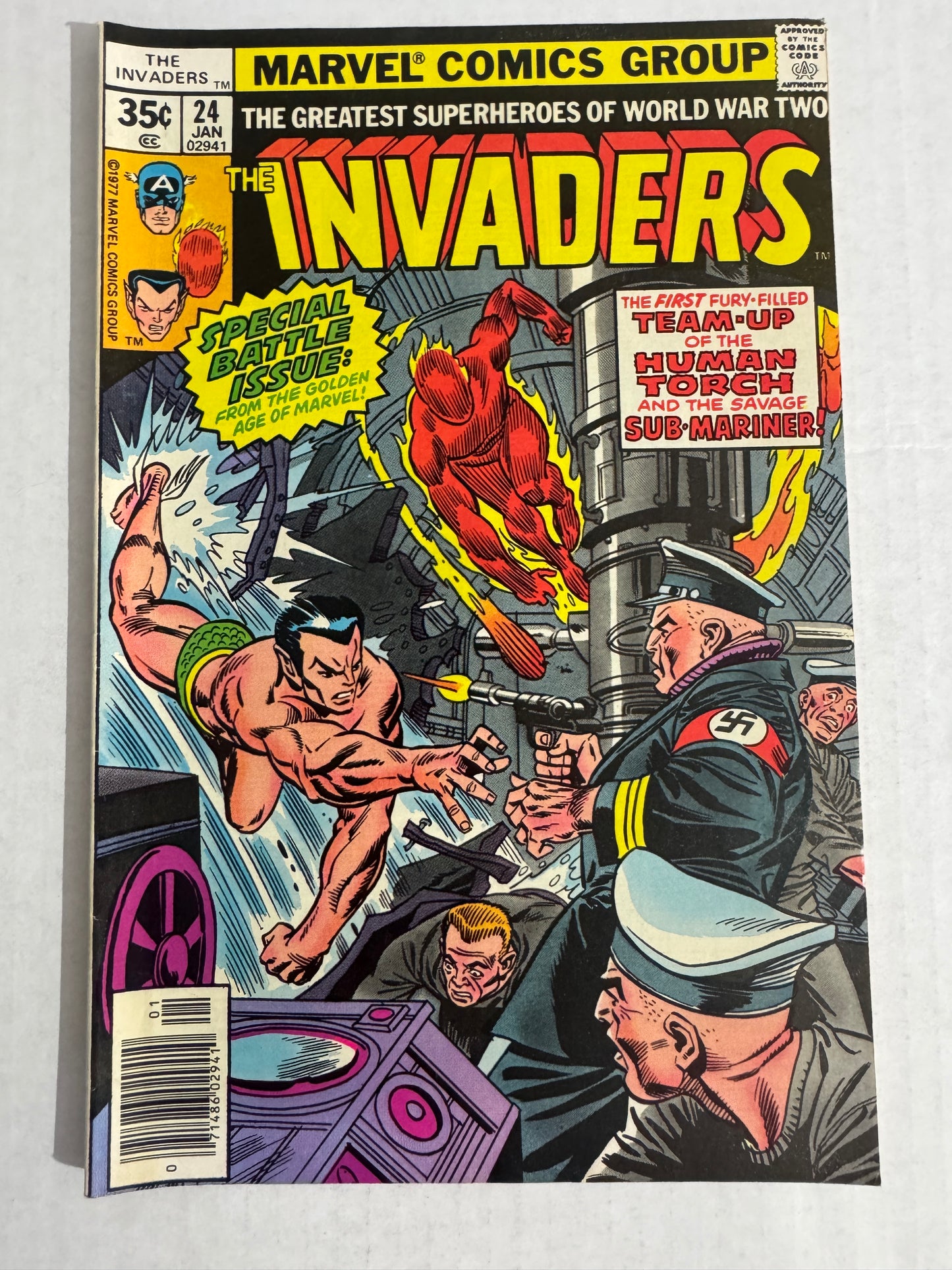 INVADERS #24 FN/VF