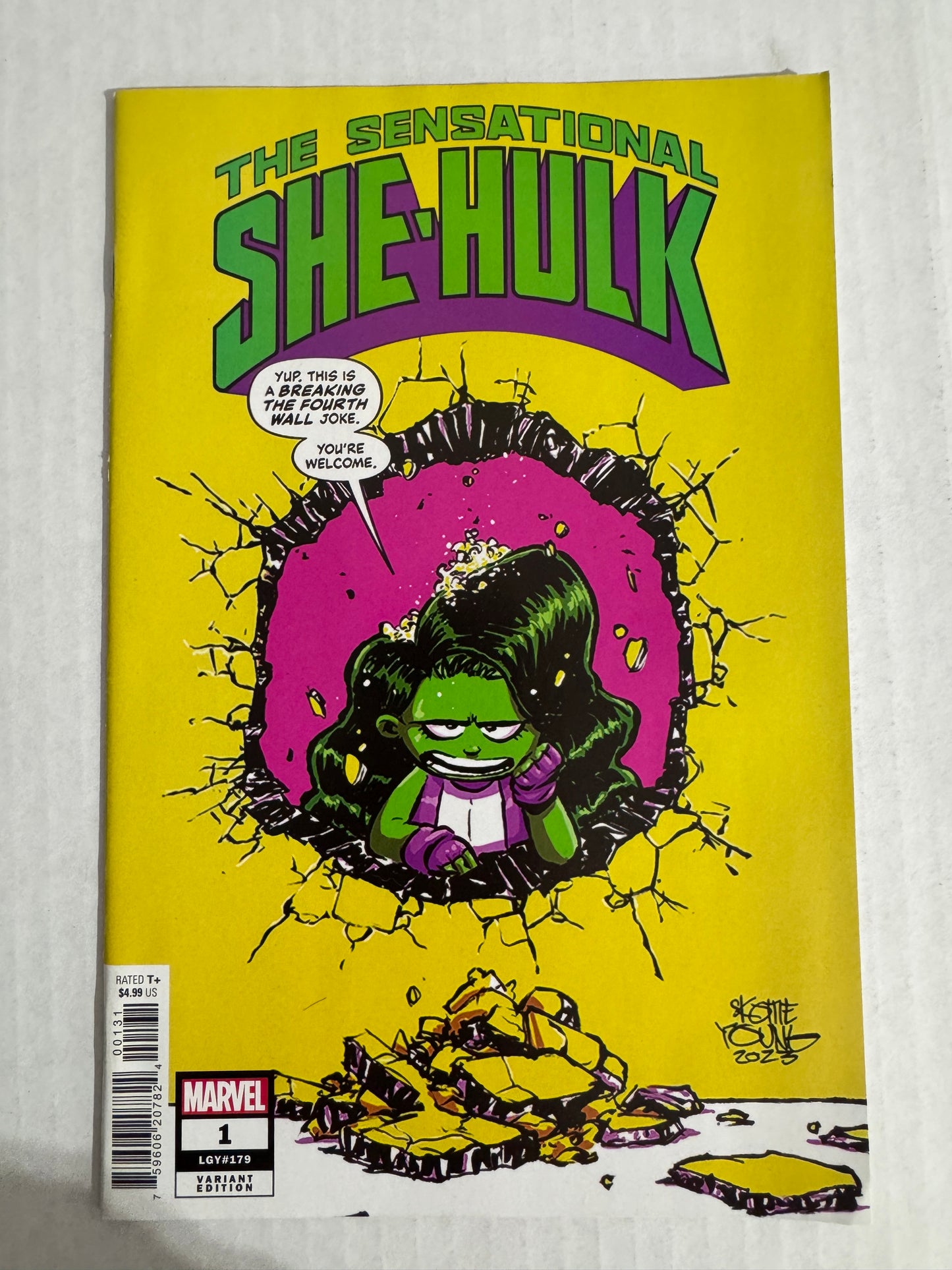 SENSATIONAL SHE-HULK #1 Vol 2 NM- Skottie Young Variant