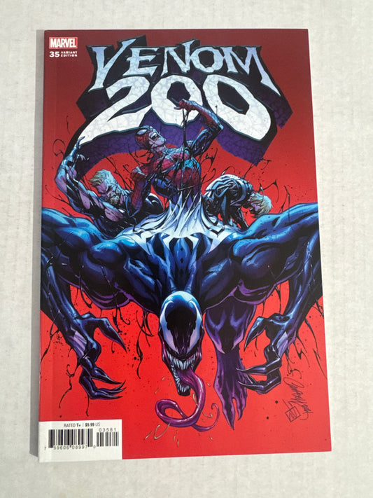 VENOM #35 Vol 4 #200 NM 1:25 J Scott Campbell Variant