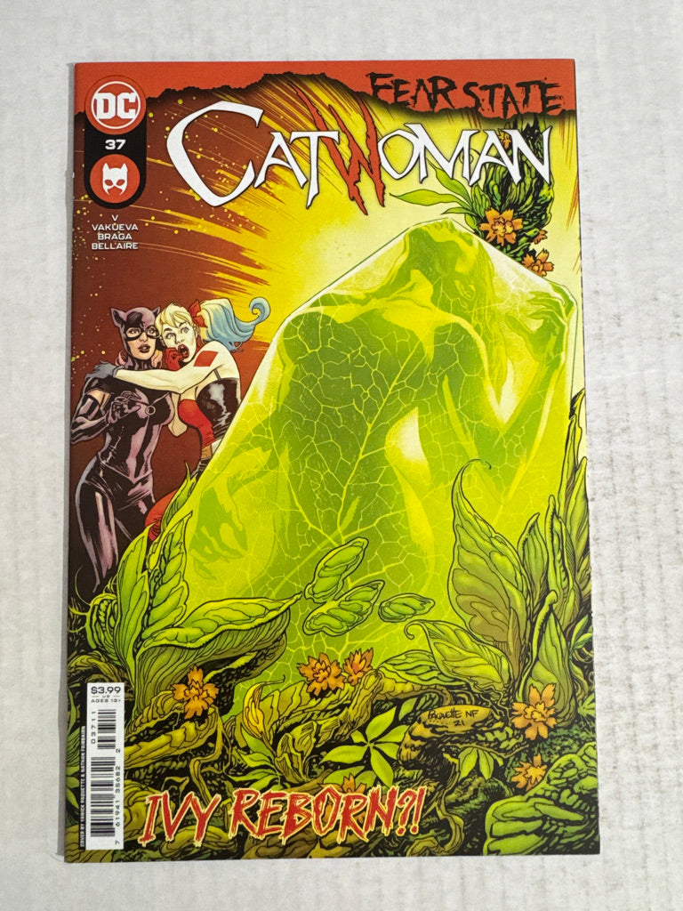 CATWOMAN #37 Vol 5 NM Yanick Paquettte Cover