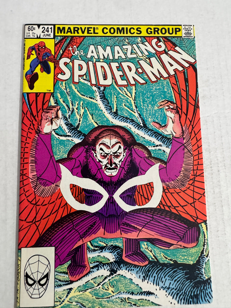 AMAZING SPIDER-MAN #241 NM-