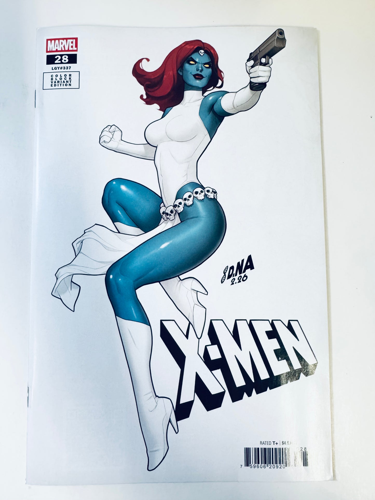 X-Men #28 NM Nakayama Color Block Variant