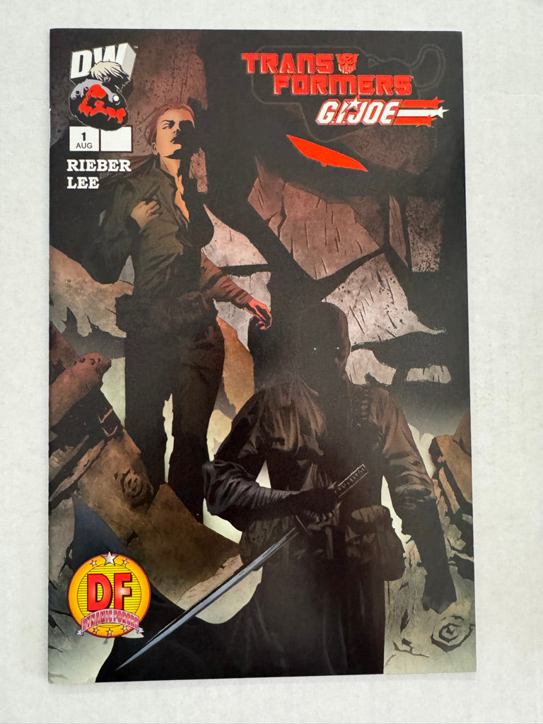 TRANSFORMERS GI JOE #1 Red Foil Jae Lee Variant LTD to 1500