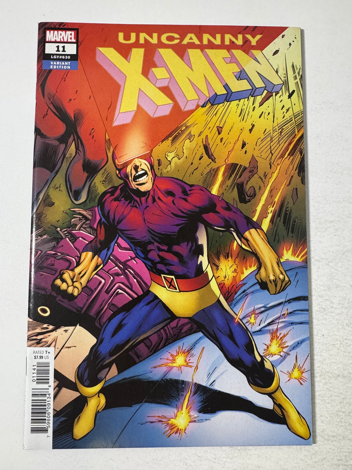 UNCANNY X-MEN #11 Vol 5 NM Alan Davis Variant