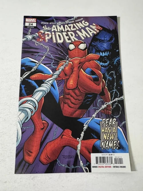 AMAZING SPIDER-MAN #24 Vol 5 NM Secret Bloody Variant
