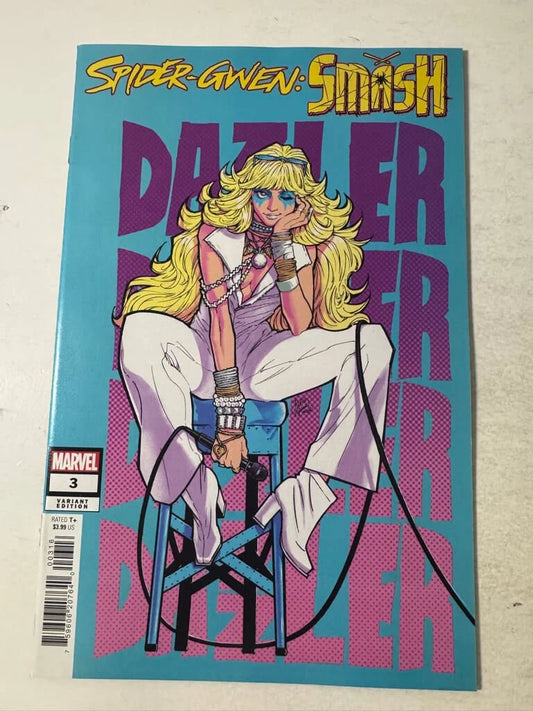 SPIDER-GWEN: SMASH #3 NM 1:25 Rickie Yagawa Variant
