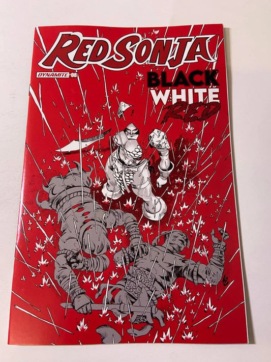 RED SONJA BLACK WHITE RED #8 NM Lau C Variant