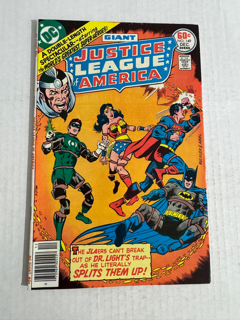 JUSTICE LEAGUE OF AMERICA #149 NM-