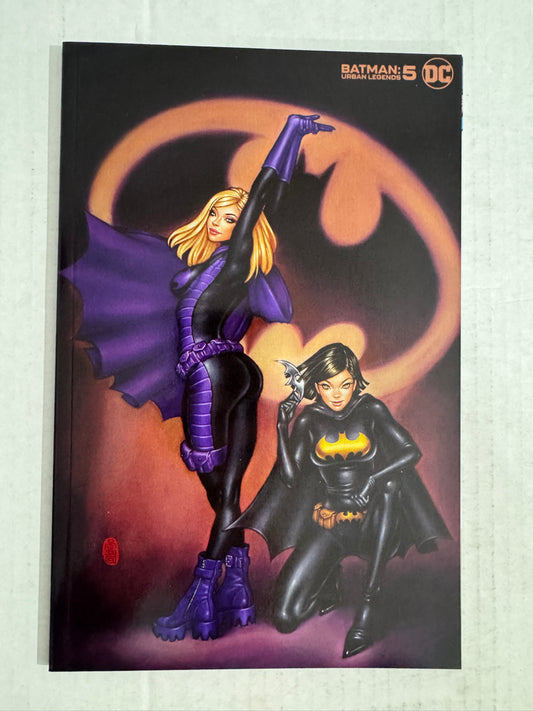 BATMAN URBAN LEGENDS #5  Mimi Yoon Variant 1ST APPEARANCE
