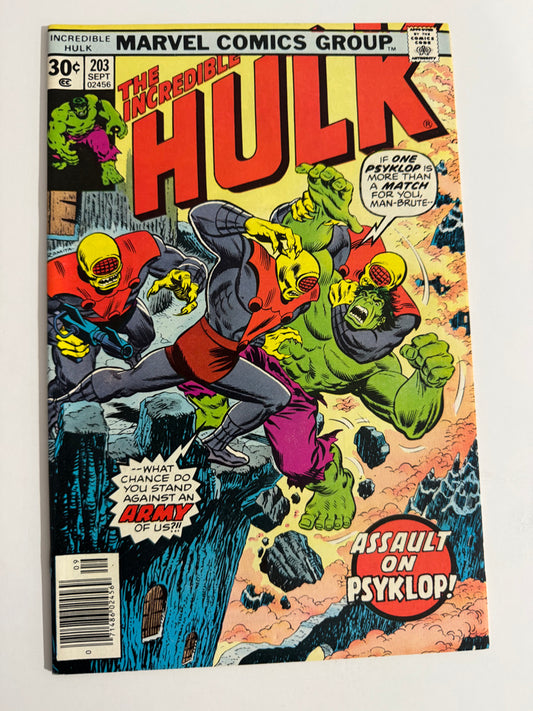 INCREDIBLE HULK #203 NM-