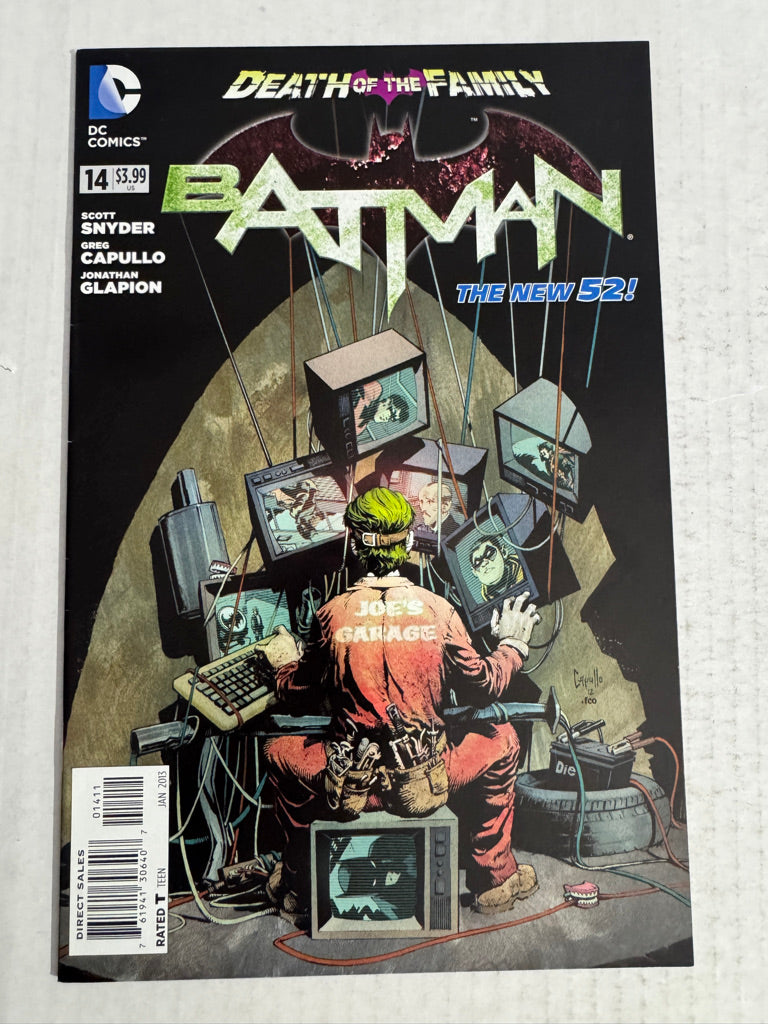 BATMAN #14 Vol 2 VF+ Greg Capullo Cover
