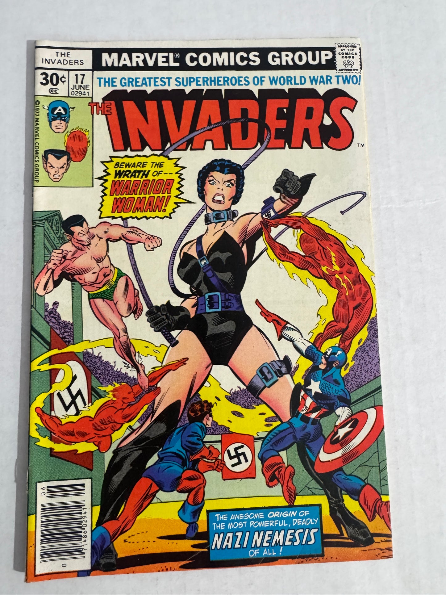 INVADERS #17 FN-