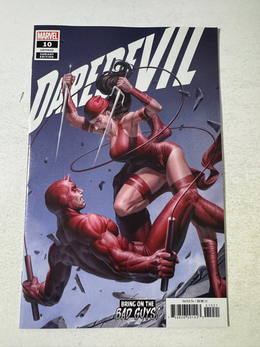 DAREDEVIL #10 Vol 6 NM- Yoon Variant