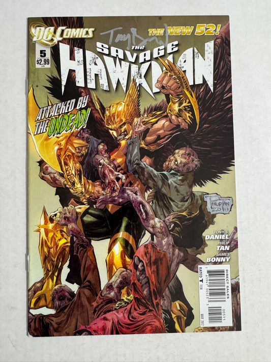SAVAGE HAWKMAN #5 NM- SIGNED by Tony Daniel