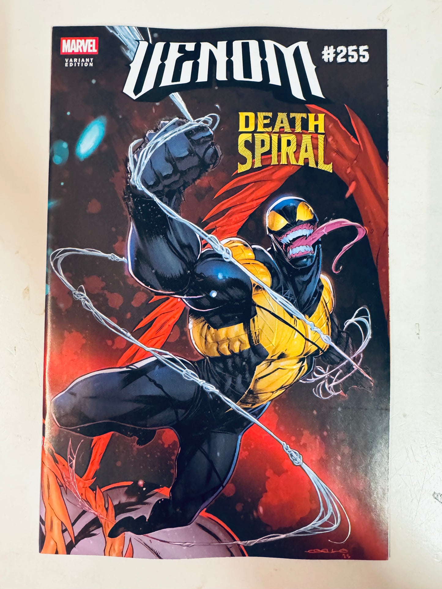 Venom #255 NM Iban Coello Connecting Variant