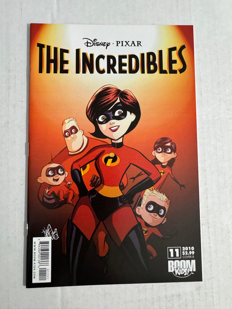 THE INCREDIBLES #11 NM B Variant