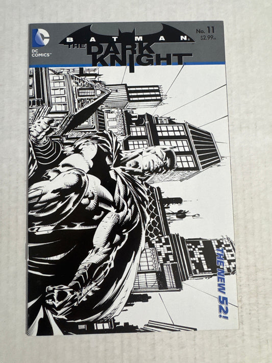 BATMAN THE DARK KNIGHT #11 Vol 2 nm 1:25 David Finch B/W Variant