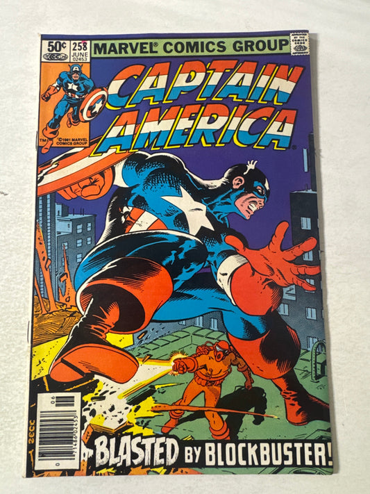 CAPTAIN AMERICA #258 VF NEWSSTAND Mike Zeck Cover