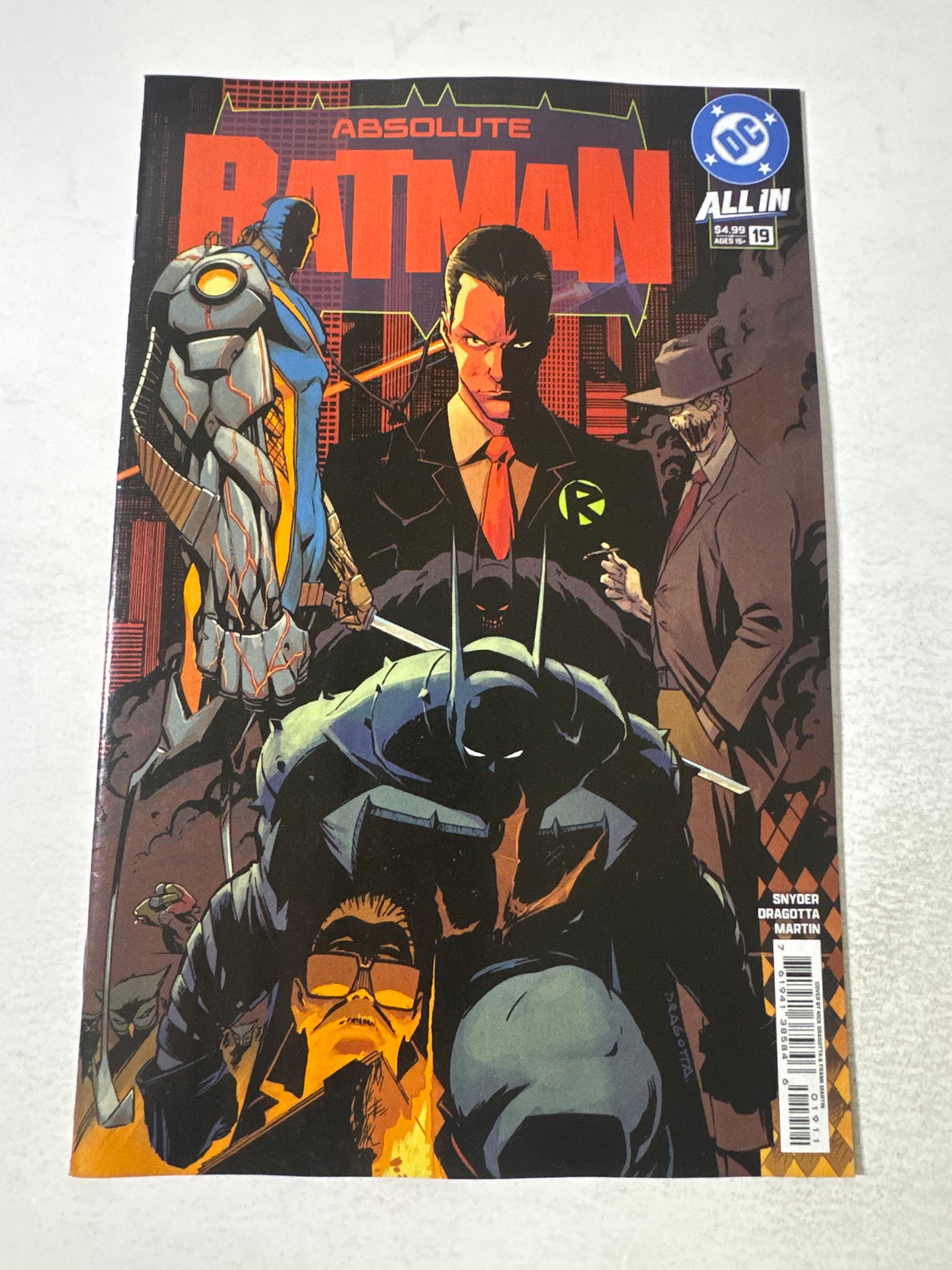 ABSOLUTE BATMAN #19 NM