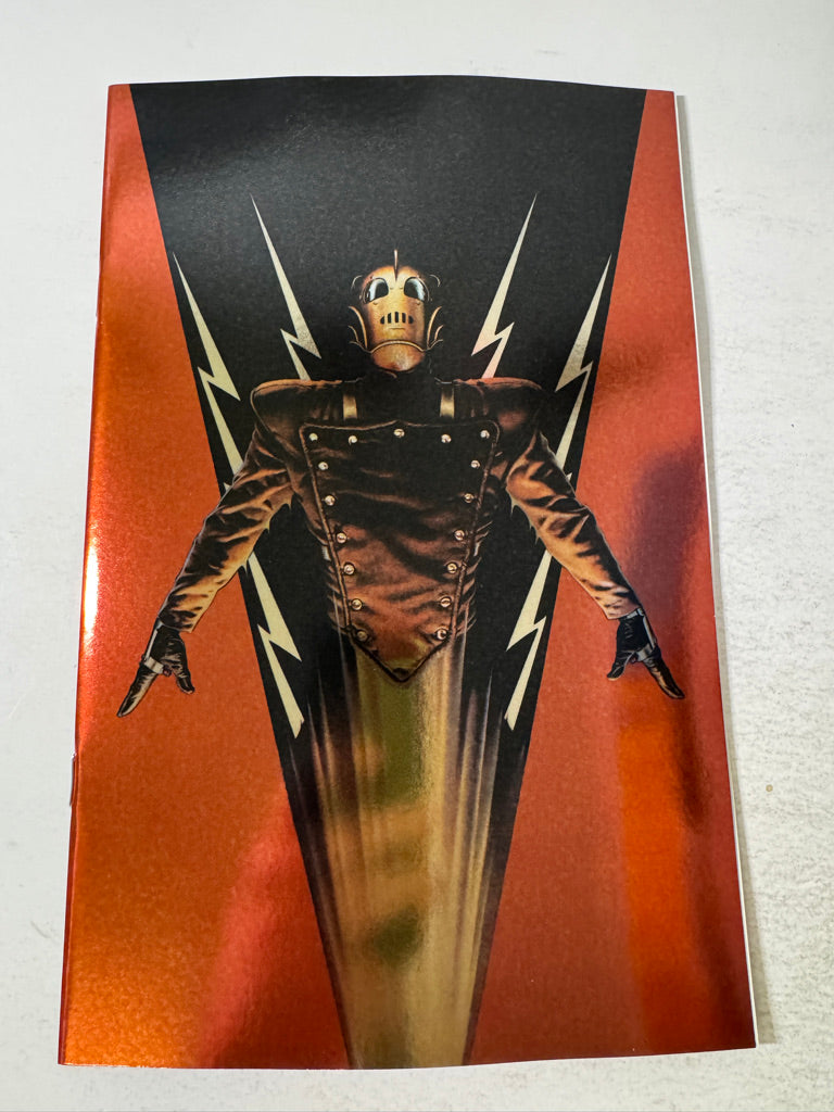 IDW Classics Presents THE ROCKETEER #1 NM Dave Stevens Foil Variant