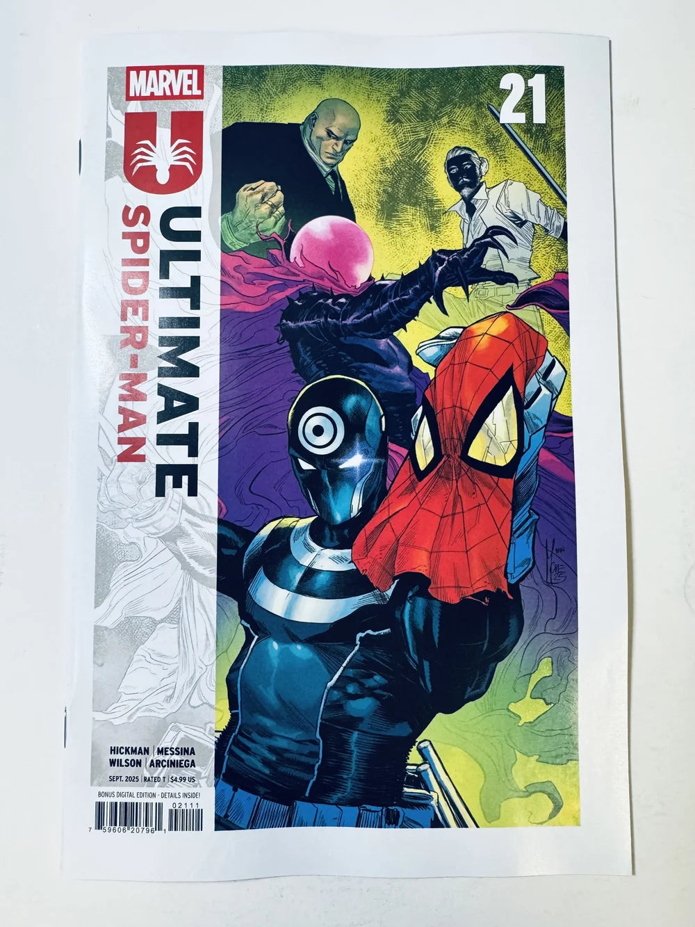 ULTIMATE SPIDER-MAN #21 Vol 4 NM