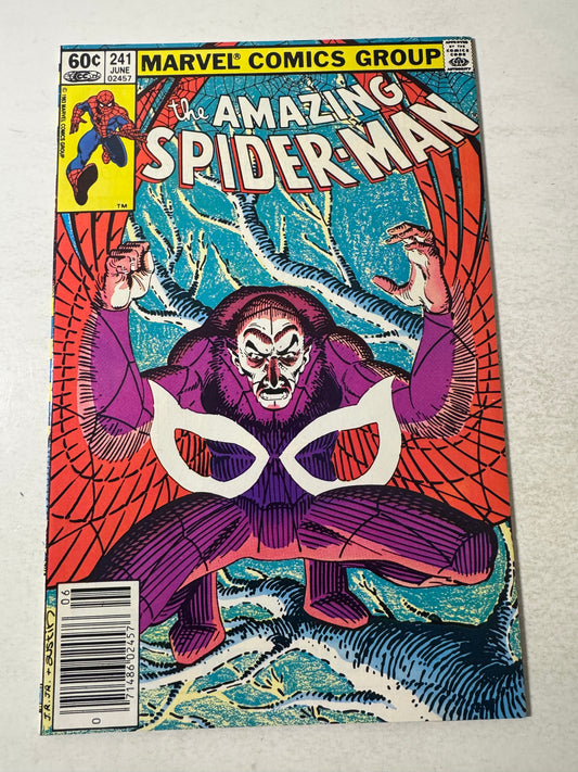 AMAZING SPIDER-MAN #241 VF/NM CANADIAN PRICE VARIANT