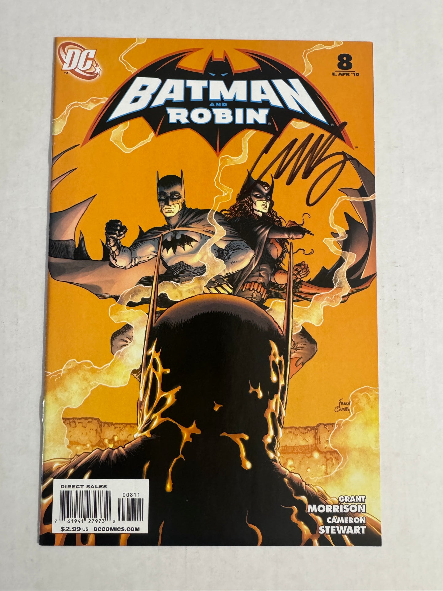BATMAN & ROBIN #8 NM Frank Quitely Cover SIGNED by Camron Stewart