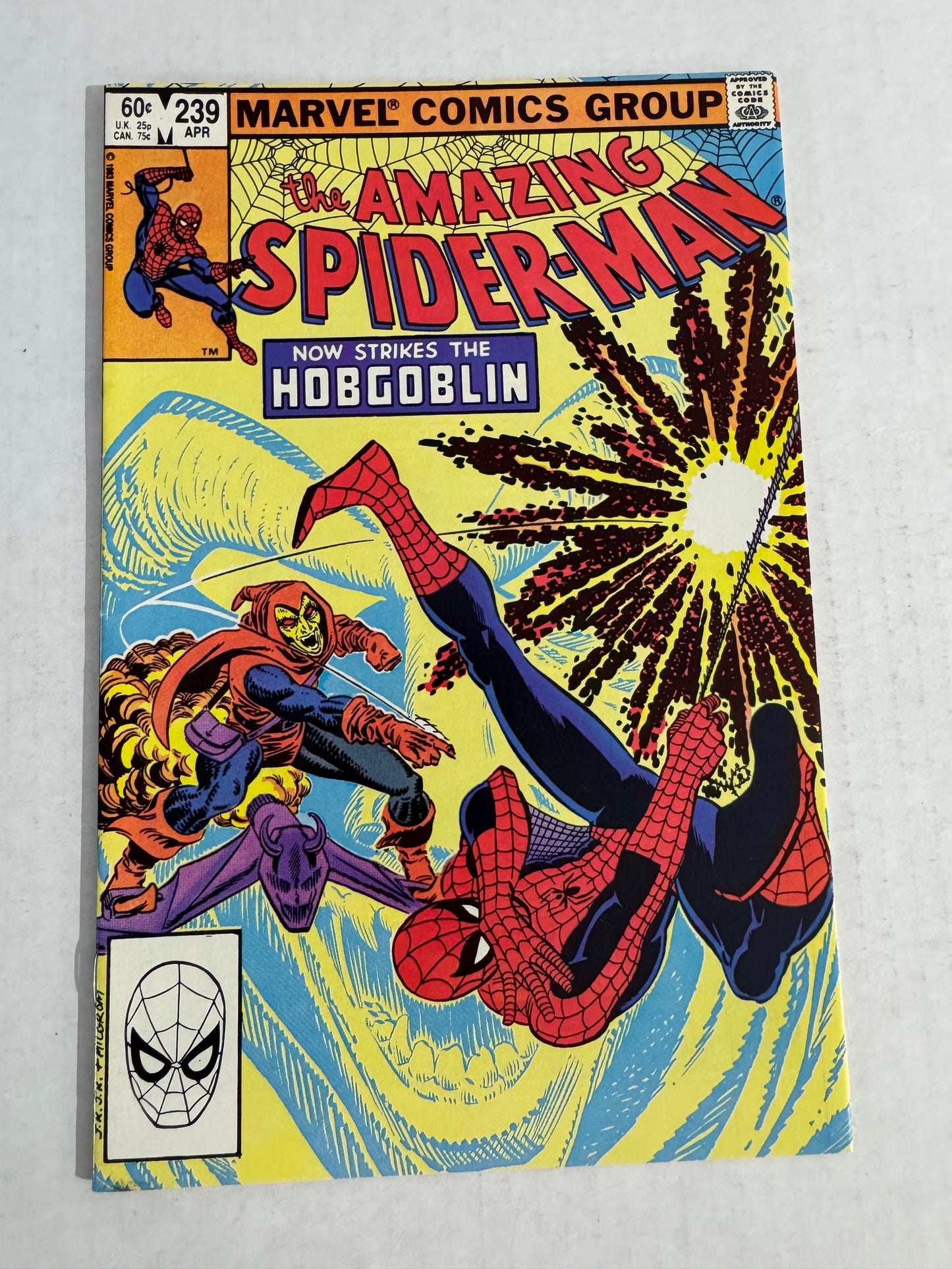 AMAZING SPIDER-MAN #239 VF/NM