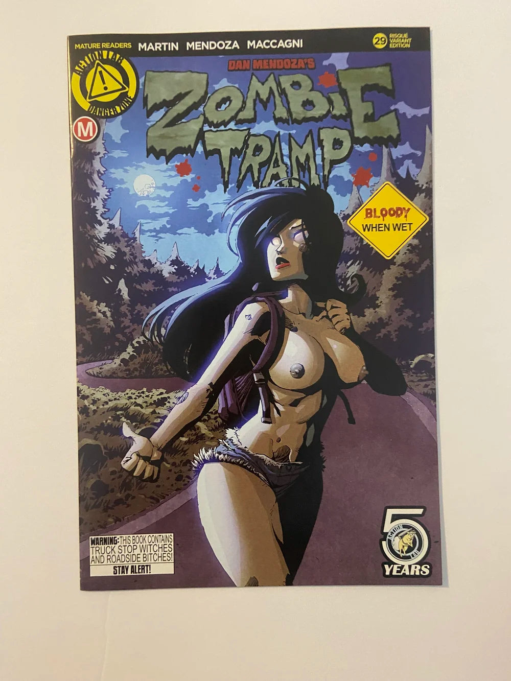 ZOMBIE TRAMP #29 NM- Risque Variant