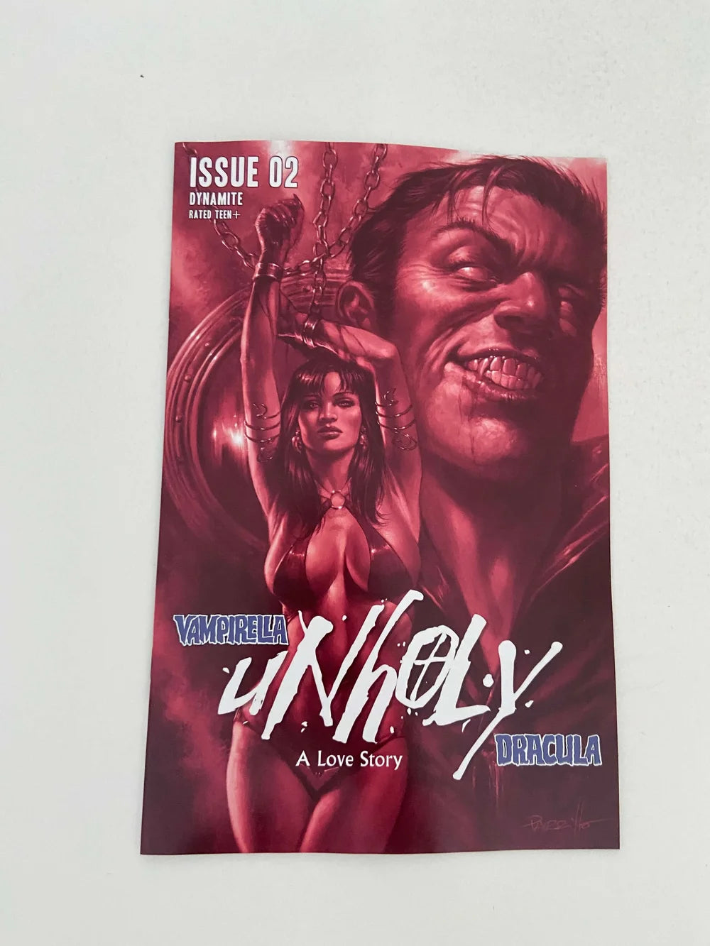 VAMPIRELLA DRACULA UNHOLY #2 NM 1:10 Red Tint Lucio Parrillo Variant