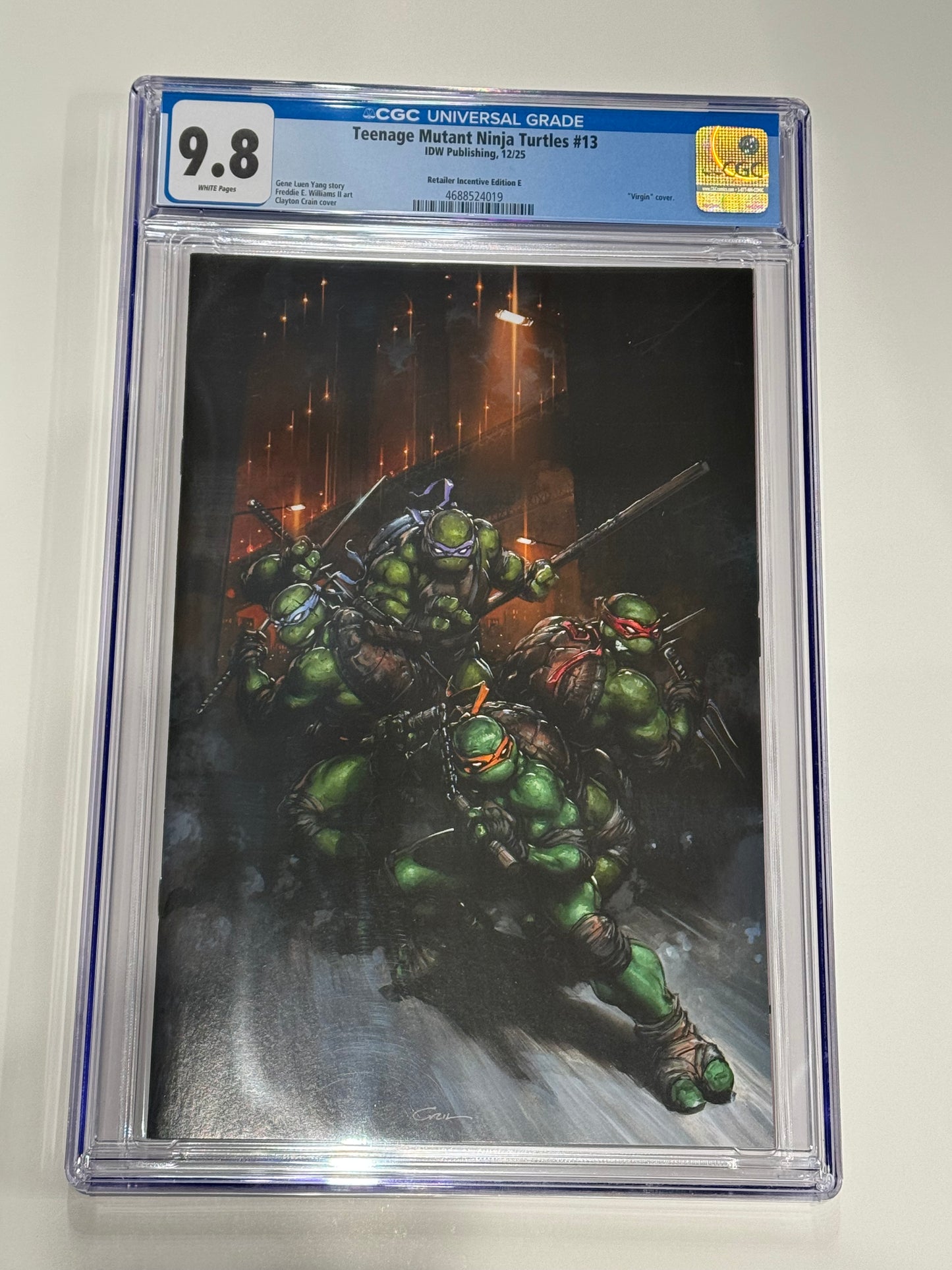 TEENAGE MUTANT NINJA TURTLES #13 Vol 2 1:50 Virgin Clayton Crain Variant CGC 9.8 -1st Appearance