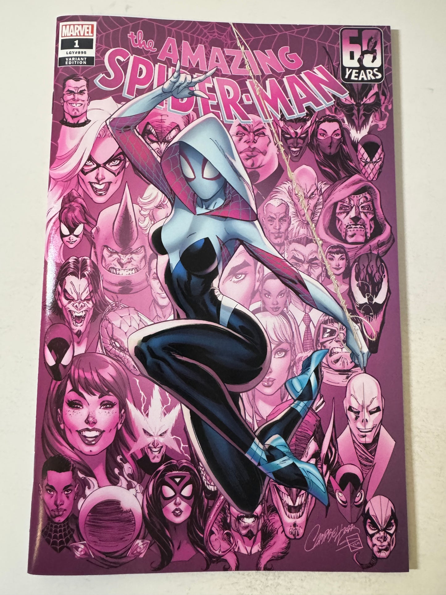 AMAZING SPIDER-MAN #1 Vol 6 NM J Scott Campebell Spider-Gwen Variant