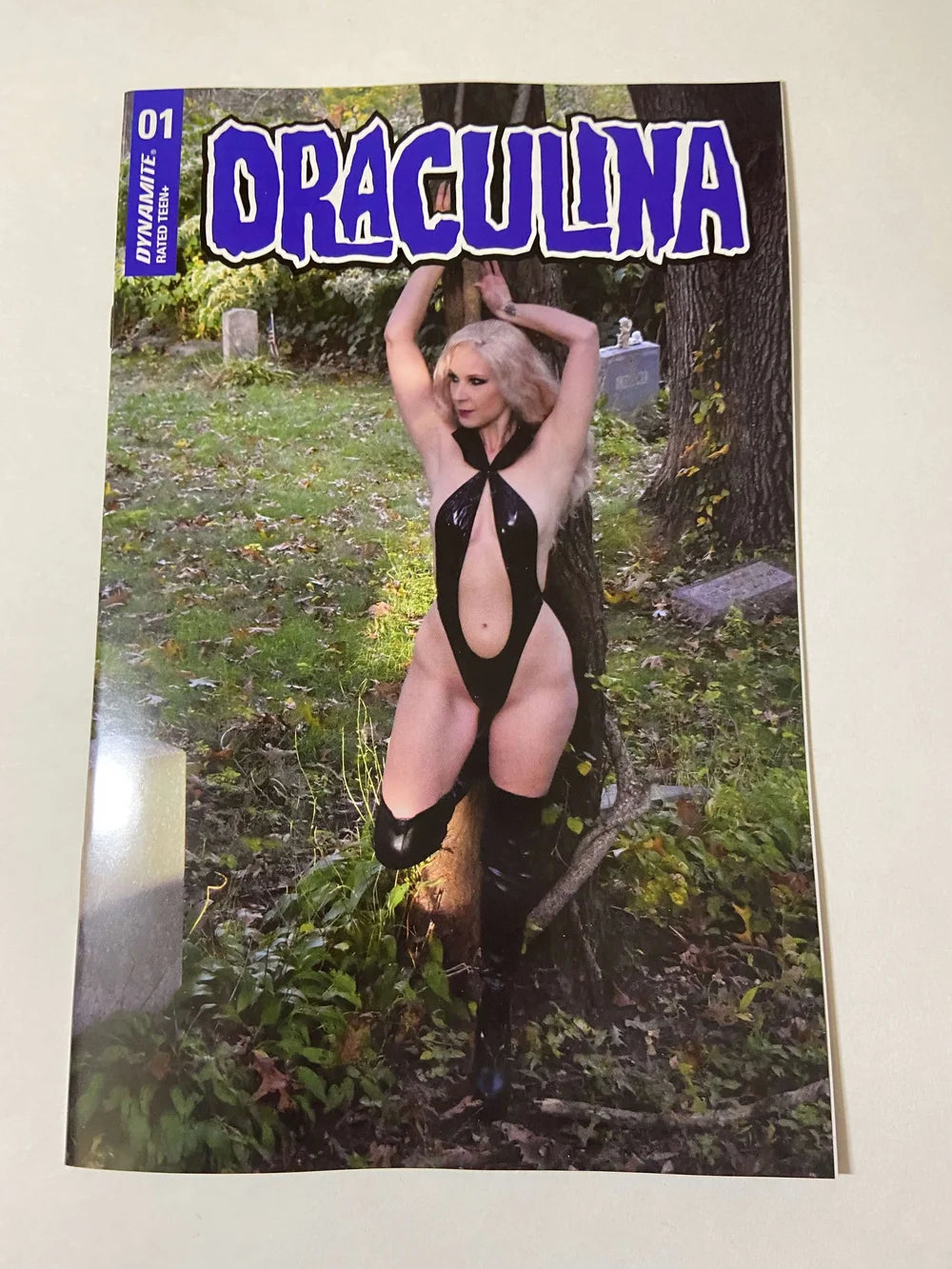 DRACULINA #1 NM Cosplay Variant