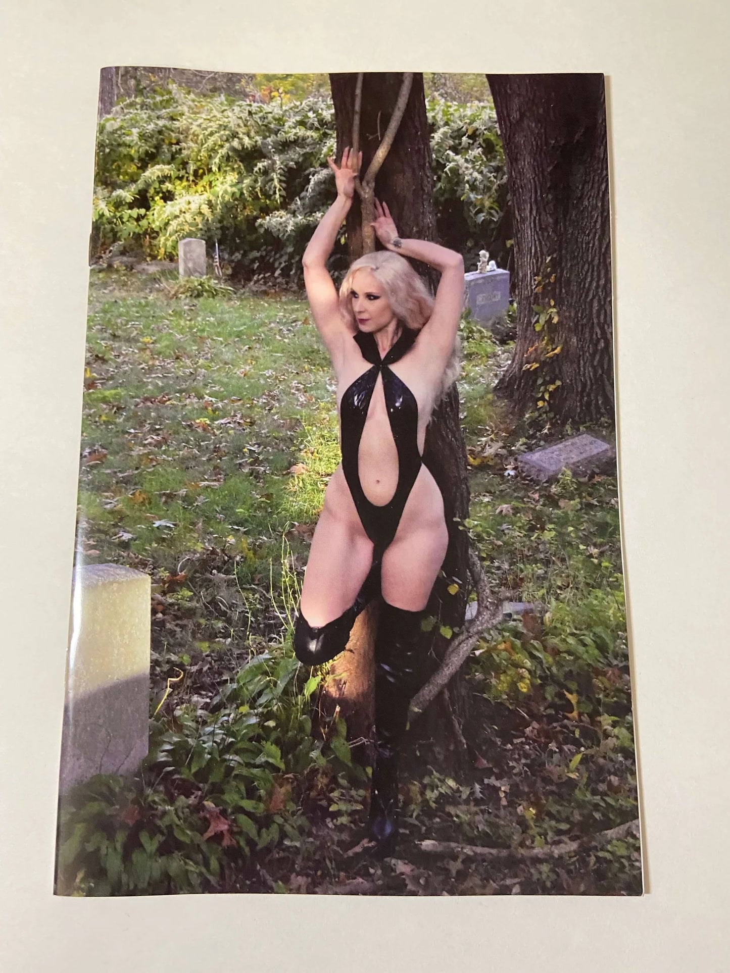 DRACULINA #1 NM 1:7 Virgin Cosplay Variant
