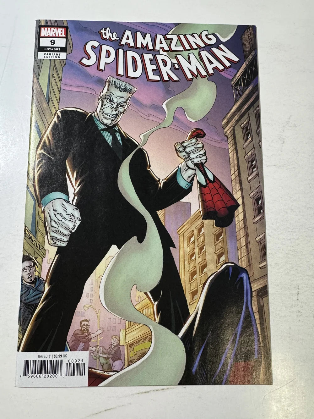 AMAZING SPIDER-MAN #9 Vol 6 NM Alex Saviuk Variant