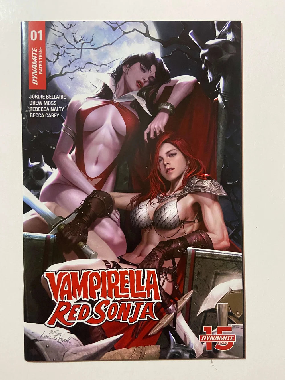 VAMPIRELLA RED SONJA #1 NM 1:21 Lee InHyuk Variant