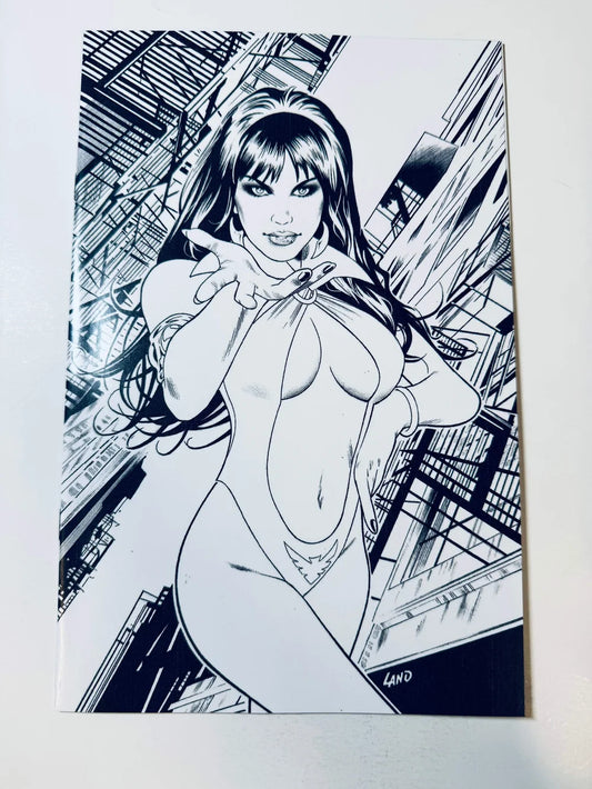VAMPIRELLA #1 Vol 7 NM 1:20 Virgin B/W Greg Land Variant