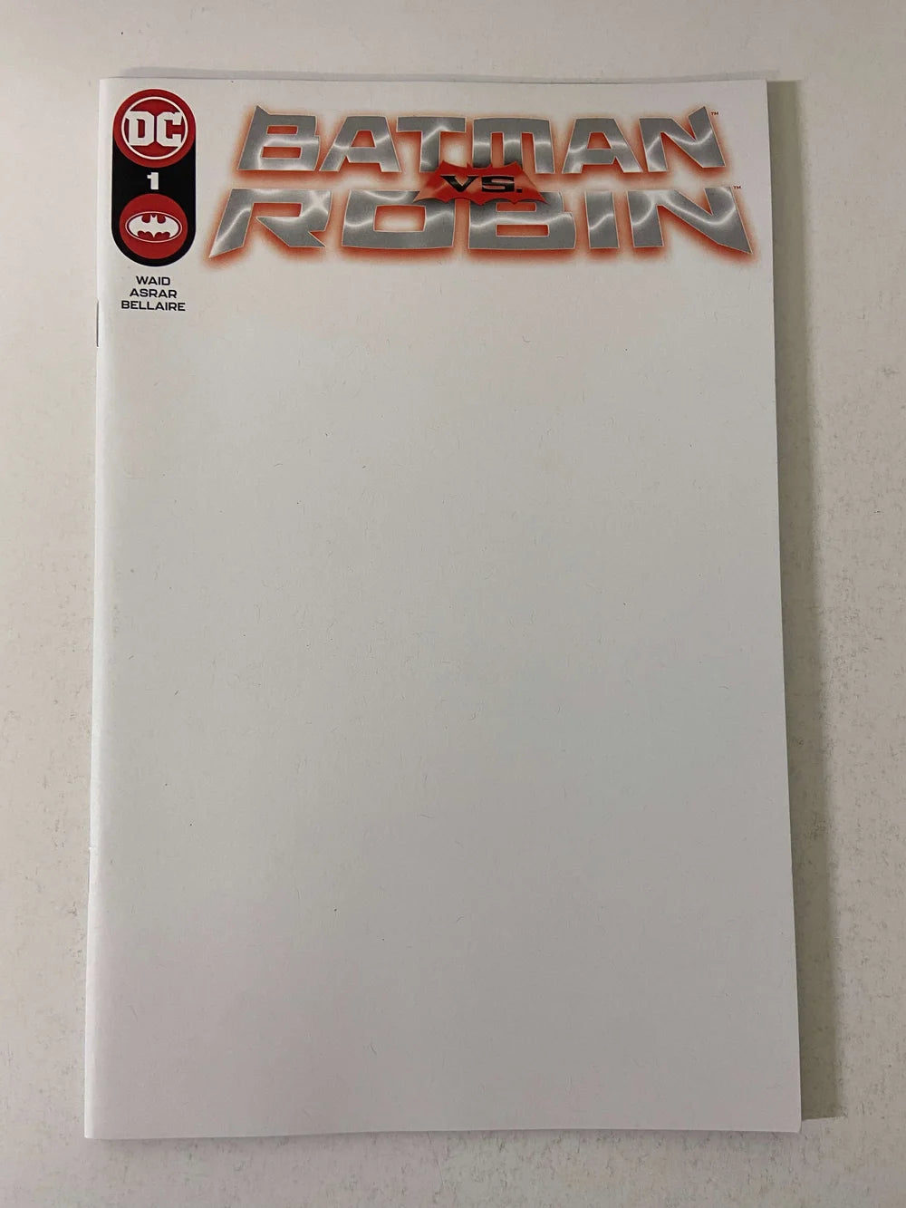 BATMAN VS ROBIN #1  NM Blank Variant