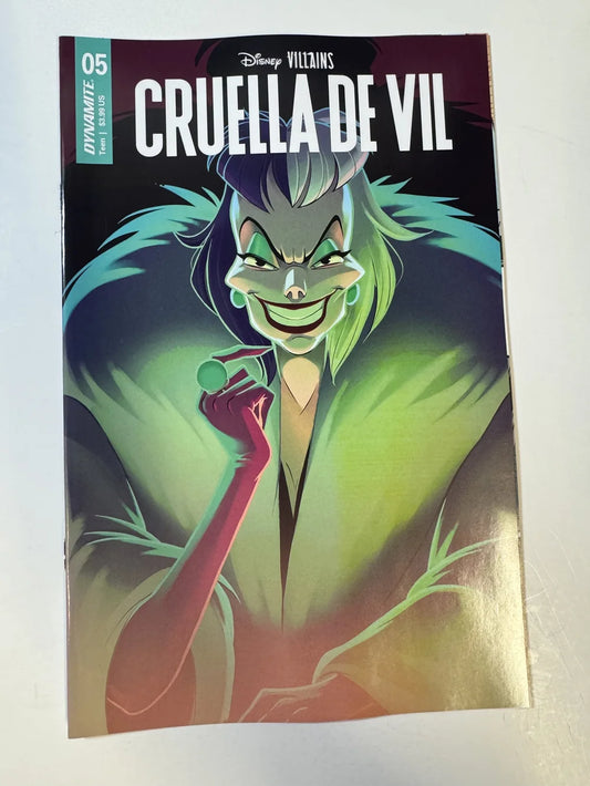 DISNEY VILLAINS : CRUELLA DE VIL #5 NM Sweeney Boo Cover