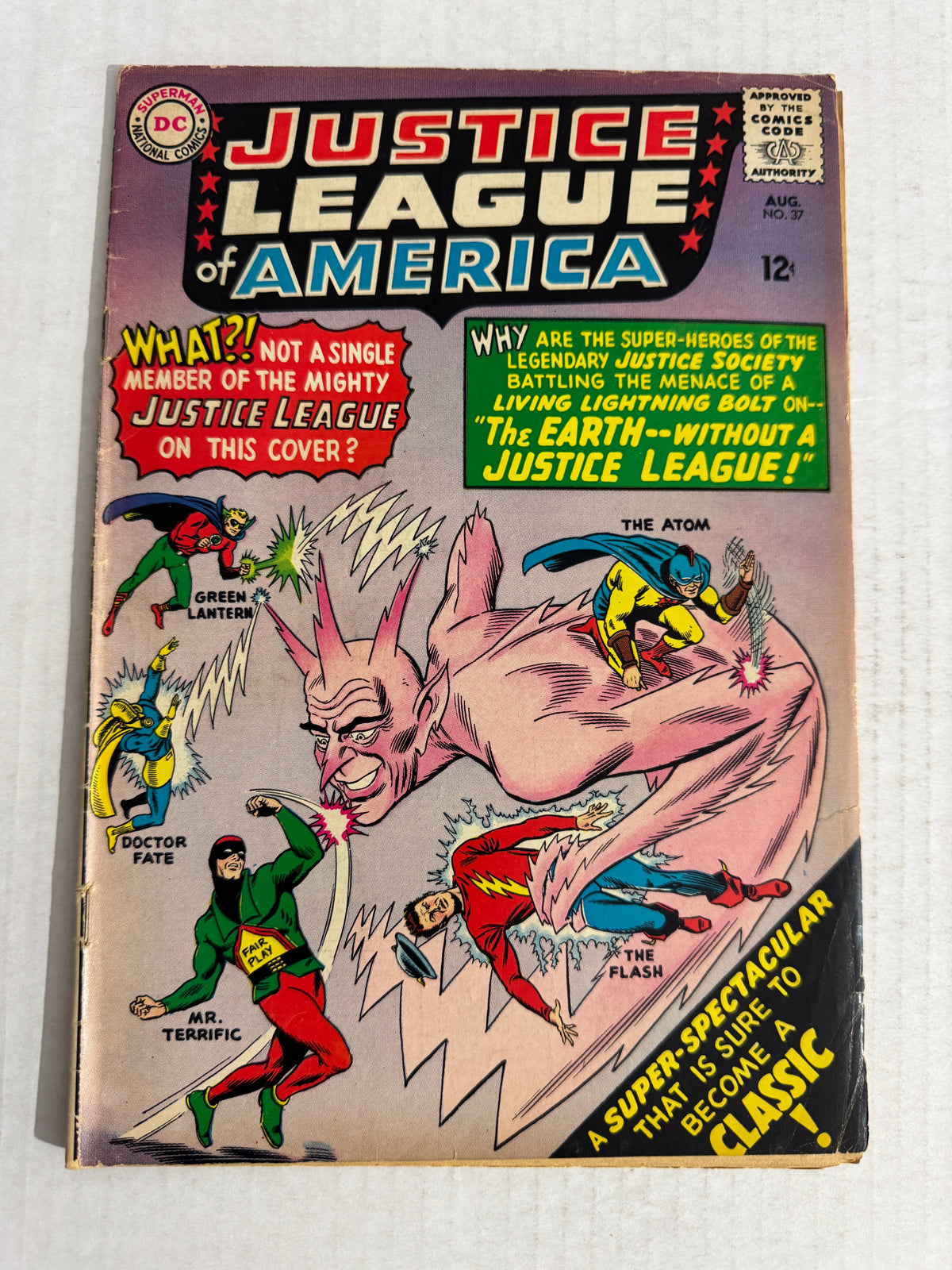 JUSTICE LEAGUE OF AMERICA #37 GD+ 1ST APPEARANCE
